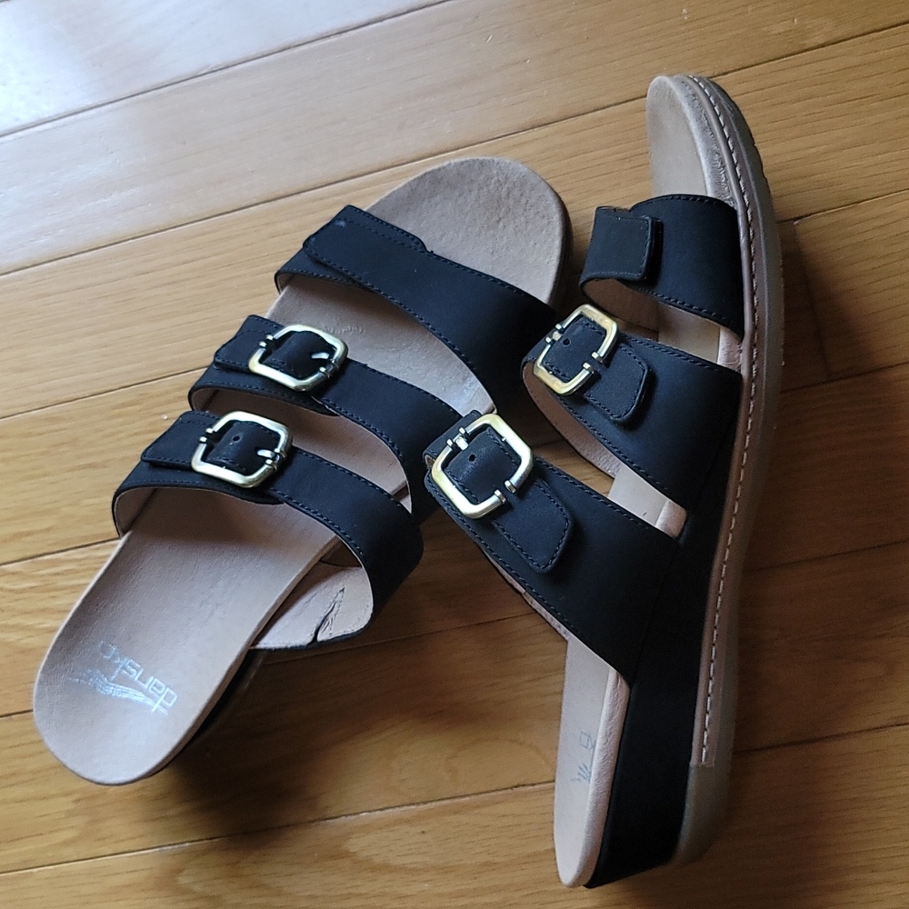 Womens Dansko Allyson Sandals